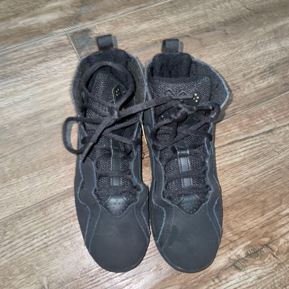Kids Jordan's Size 13 - Picture 2 of 2